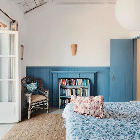 Stravatha Secluded Sunset *