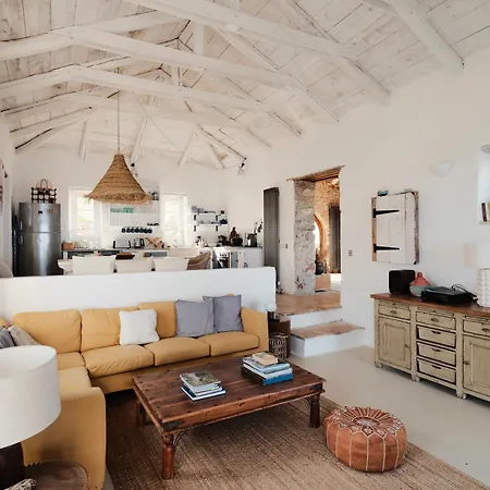 Villa Stravatha Secluded Sunset Volimes