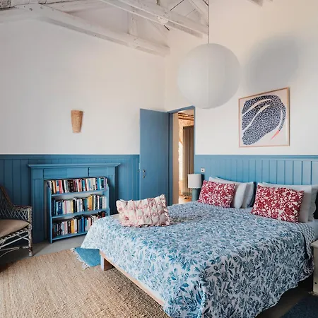 Stravatha Secluded Sunset