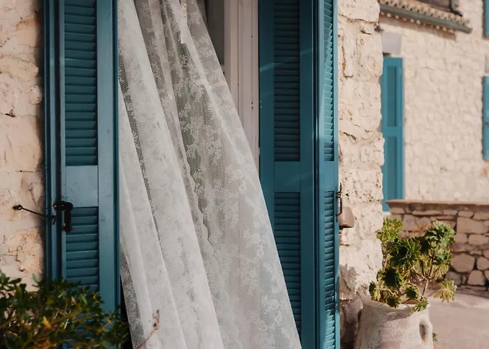 Stravatha Secluded Sunset * Volímai