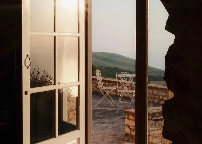 Stravatha Secluded Sunset Vilă Volímai