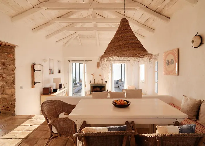 Vilă Stravatha Secluded Sunset *